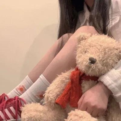 谁寄锦书来